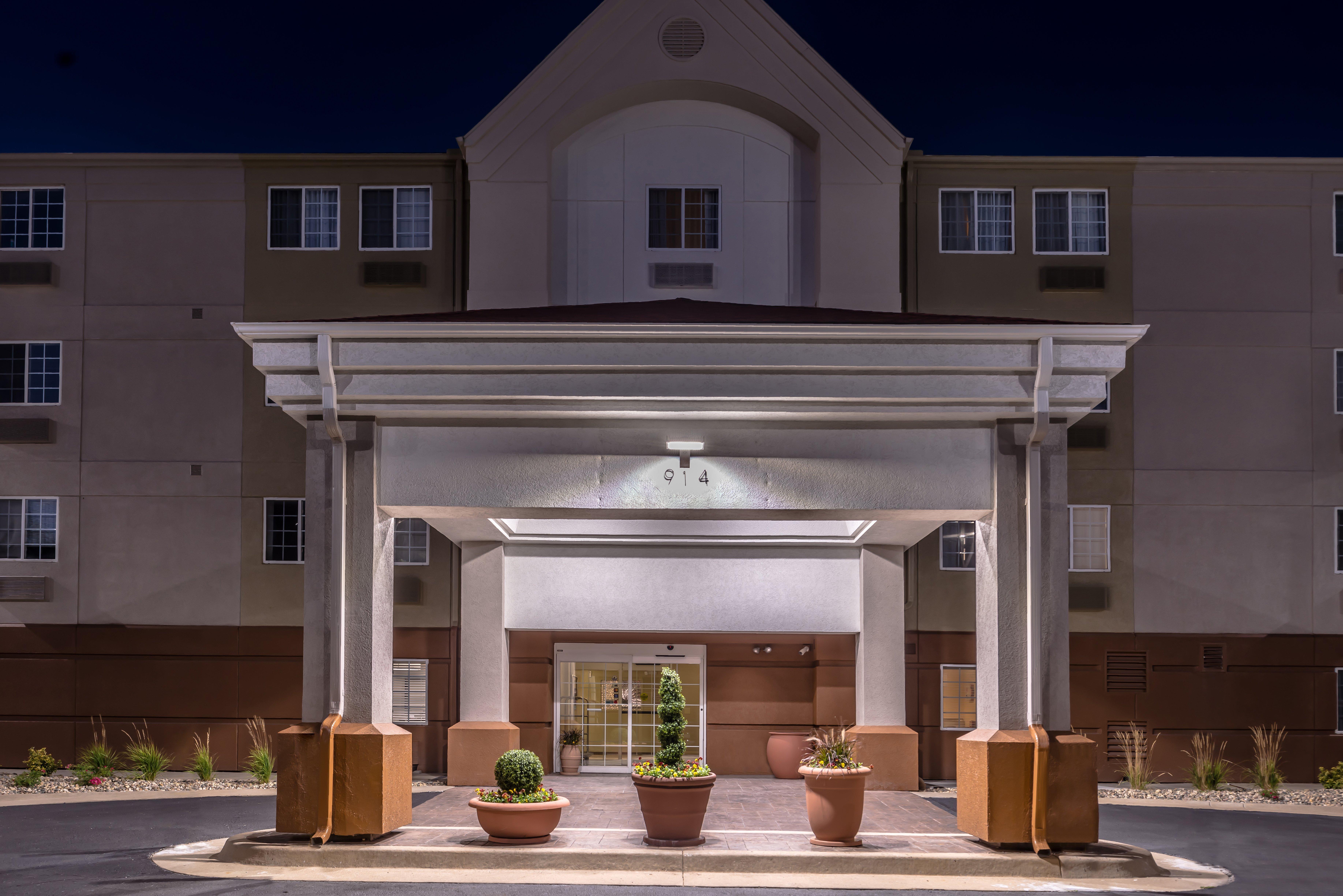 Candlewood Suites - Topeka West By Ihg Zewnętrze zdjęcie