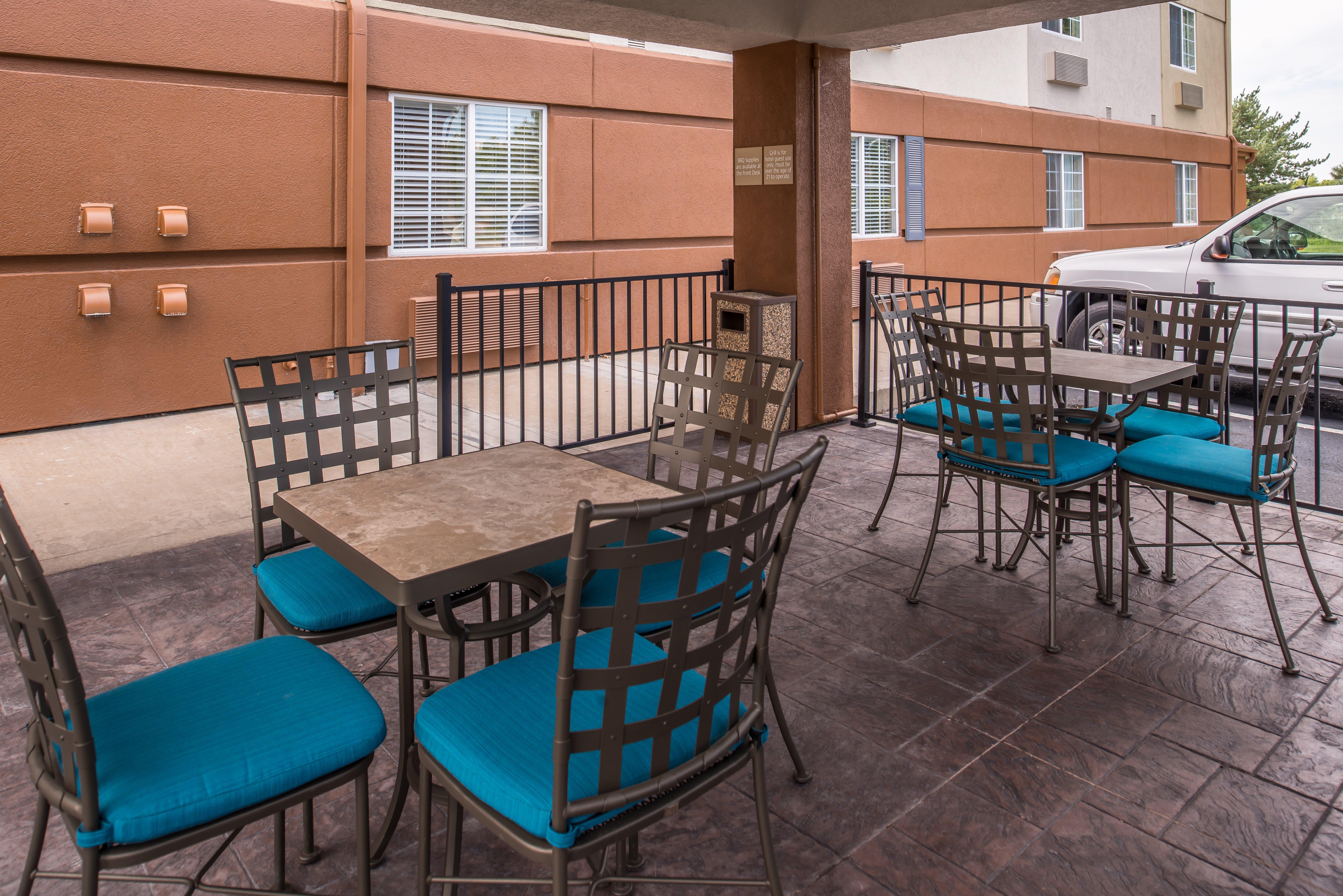 Candlewood Suites - Topeka West By Ihg Zewnętrze zdjęcie