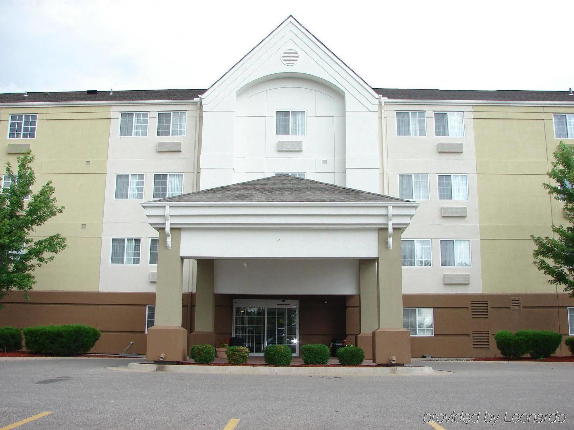 Candlewood Suites - Topeka West By Ihg Zewnętrze zdjęcie